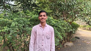 Portrait of Trust Member Akash Sathe